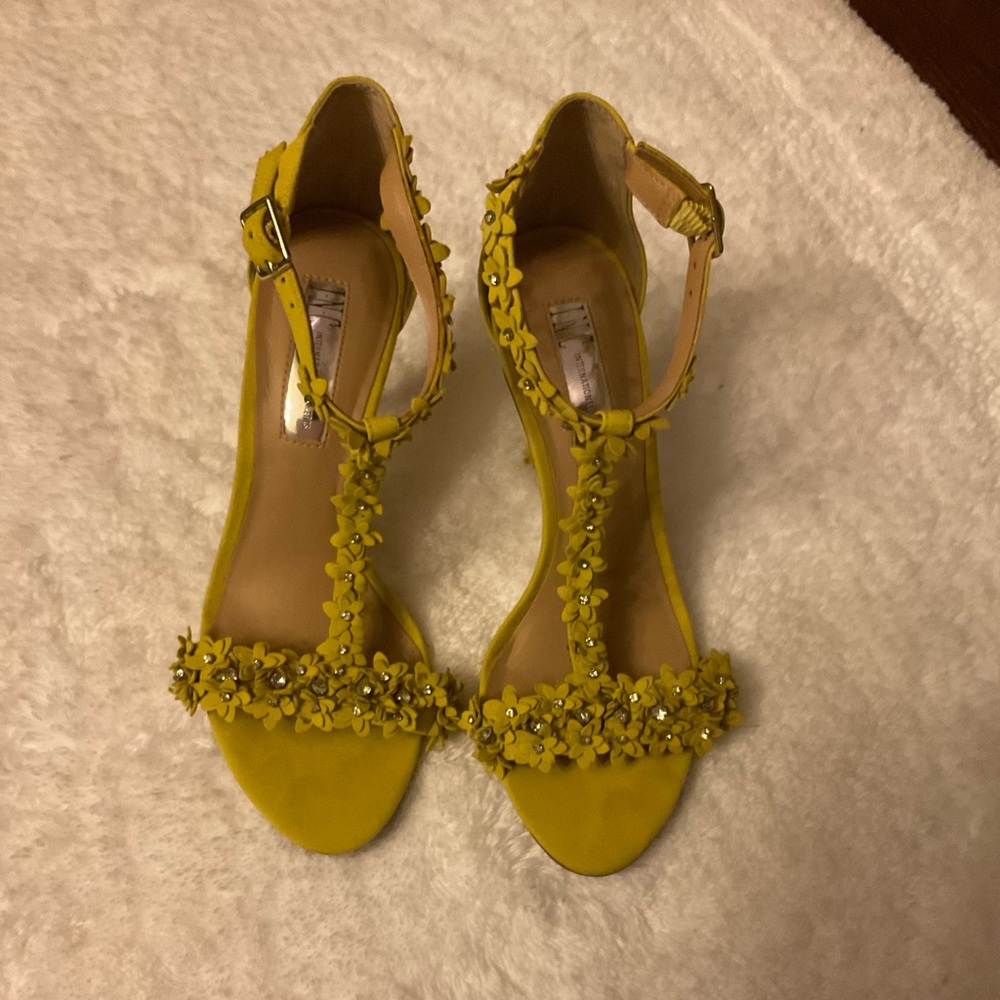 INC Yellow Sandal with stone details. Size 6.